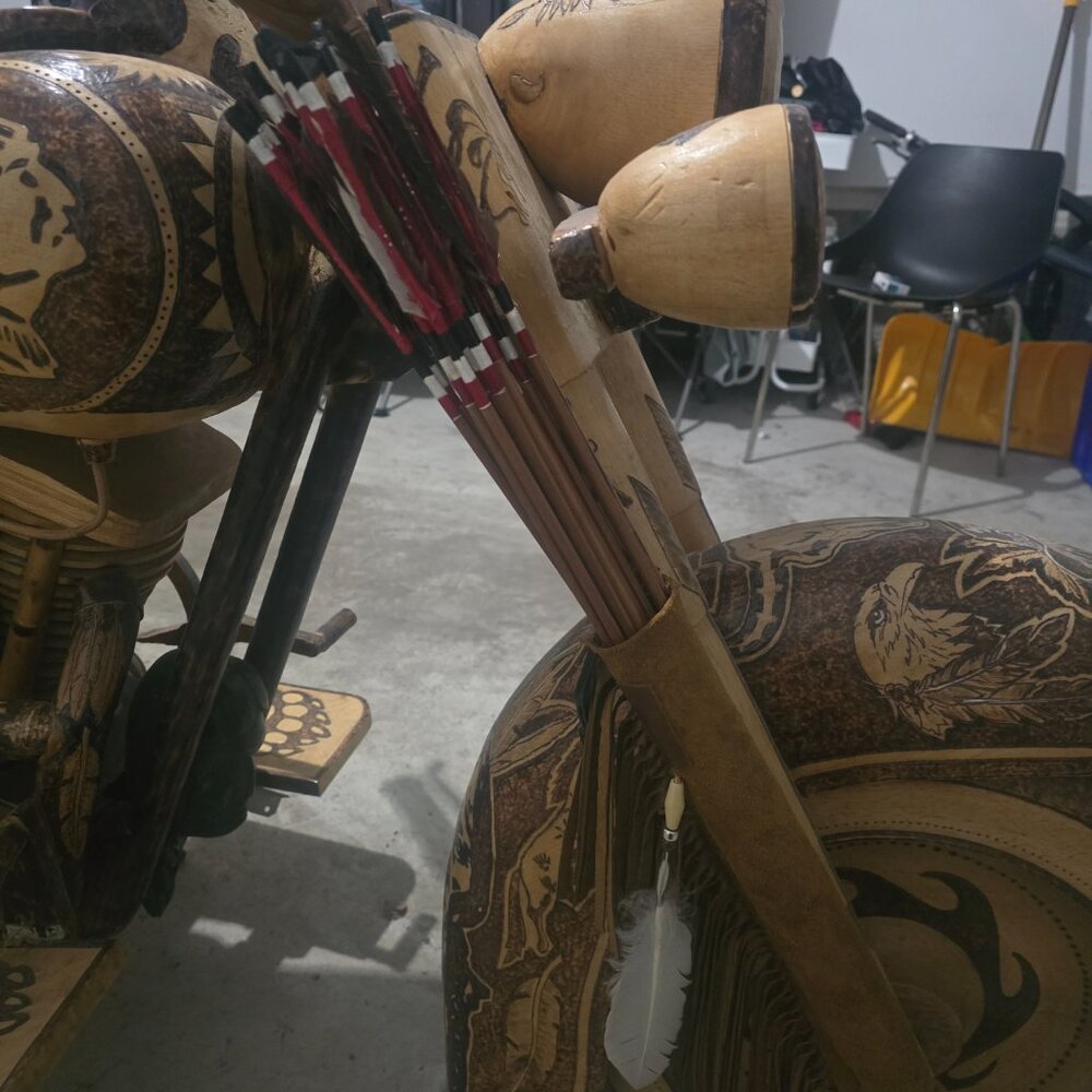 Life-size handcarved Indian Motorycle - Picture 6 of 8